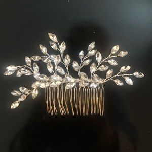 Beautiful special ocassion hair comb